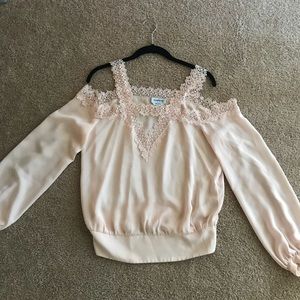 Beautiful Bebe blouse perfect for ALL occasions !